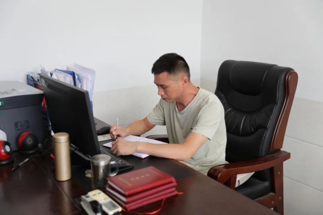 驻村工作组扶贫先扶志,驻村第一书记扶贫先扶志