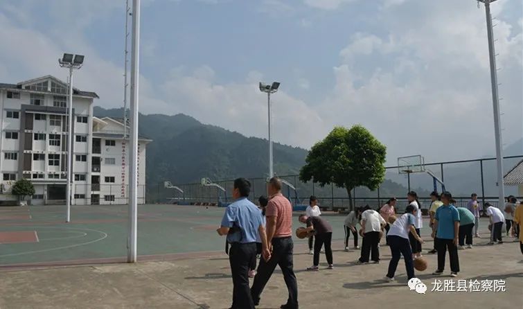 第496期龙胜县检察院新学年开展法治进校园为青春护航