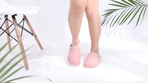 棉拖鞋臭脚臭怎么回事,光脚穿棉拖为什么脚臭脚痒