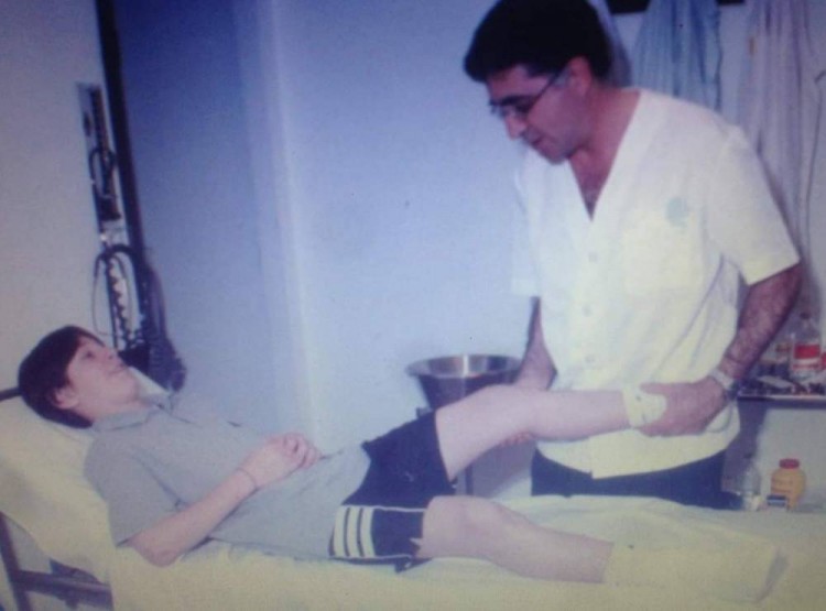 卡卡和梅西现在关系,卡卡和前妻恩爱视频