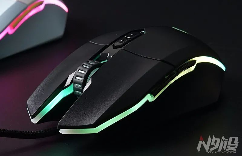 达尔优电竞鼠标em910,达尔优鼠标牧马人em915咋拆