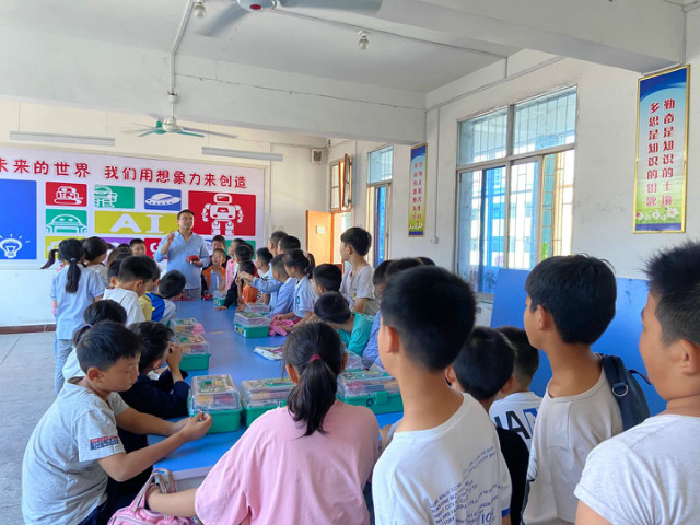 山水小学开展社团活动,小学大型社团活动