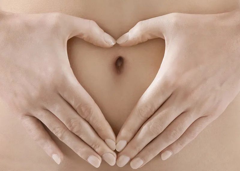 肚脐眼的灰可以抠吗,肚脐眼究竟能不能抠