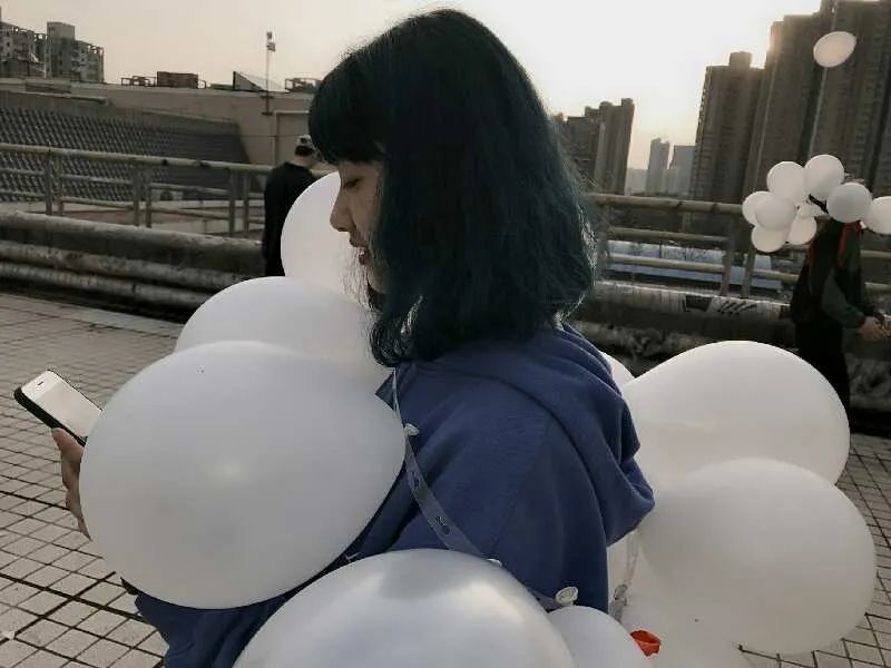 邝芳蕾：敏锐不一定浪漫，但应该敏锐