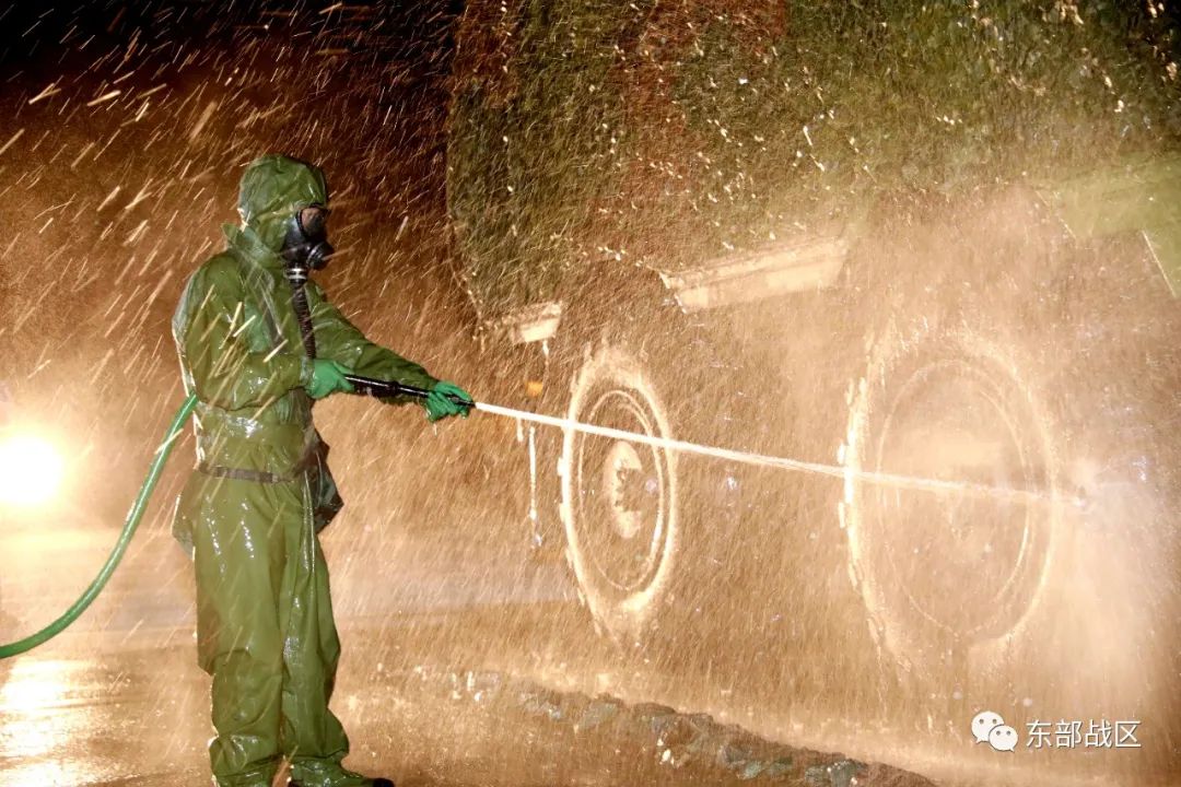 热点｜岸导团联手防化营，出击