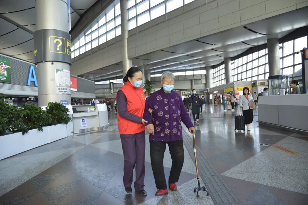 “双节”临近，太原机场迎来客运小高峰，提示：这些东西不能带上飞机