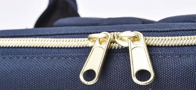 谁背火了三条杠包包,谁背了最新款的名牌包包