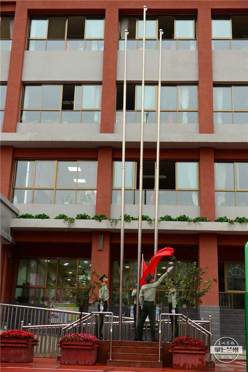 迎中秋小学舞蹈,诗朗诵舞蹈双人小学生国庆