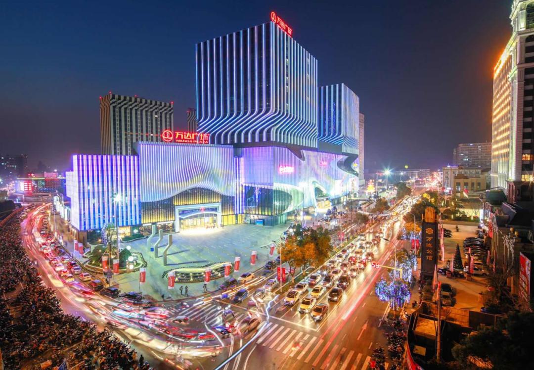 存款超200万家庭,八天突破100万粉丝