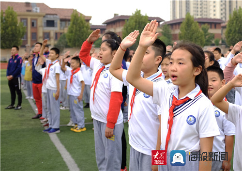 淄博高新区足球运动协会第二小学训练基地今日签约挂牌