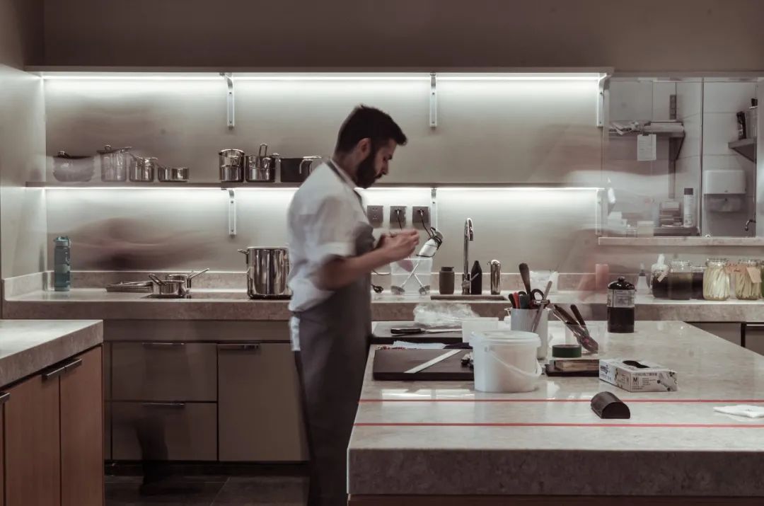 屯里新开finedining,王府花园下午茶,老牌合资酒店新开烘焙坊……本周的贴秋膘指南有点高级(内含福利)|一周好吃