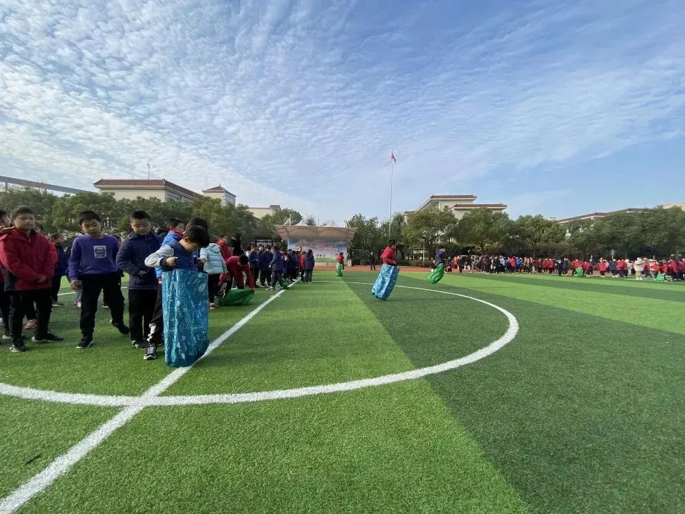 每天一节体育课落实情况,每天一节体育课是真的吗