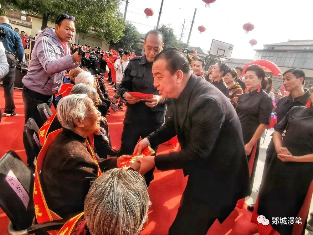 最美夕阳红九九重阳,爱在重阳孝心行天下