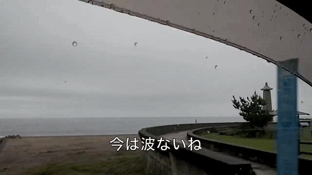 女生把破面包车改装成房车,女生把面包车改造成房车