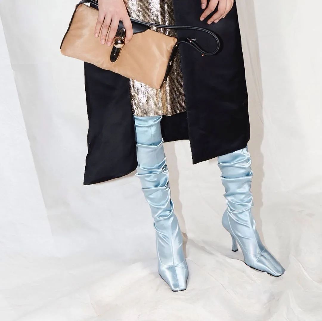 长靴显得格外霸气,霸气靴子男选择