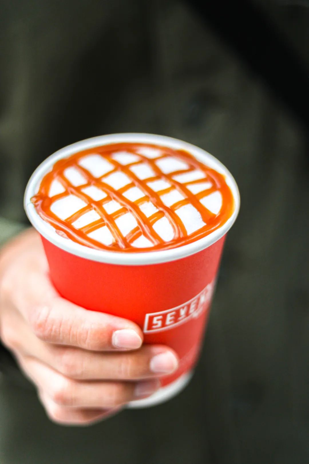 sevenbus冰淇淋奶茶9.9,sevenbus岩烧芝士奶茶