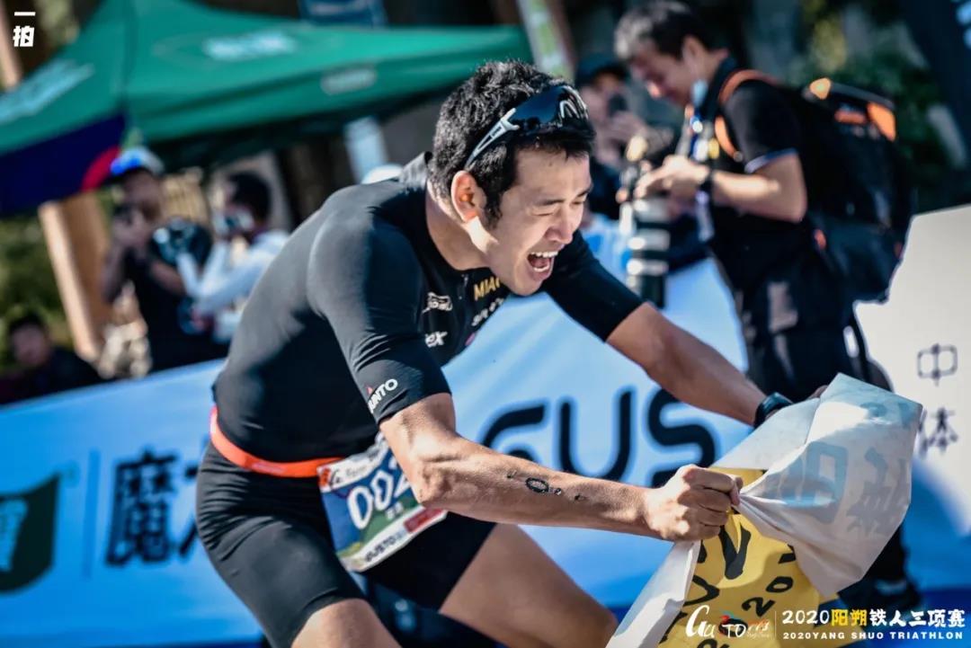 回顾中国疫情三年,2分钟回顾中国疫情三年