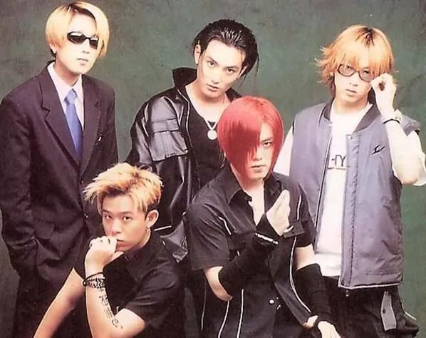 给我一台时光机,我想重回2000年