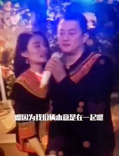 李亚鹏正式见小19岁新欢亲友,李亚鹏罕见秀恩爱无惧19岁年龄差