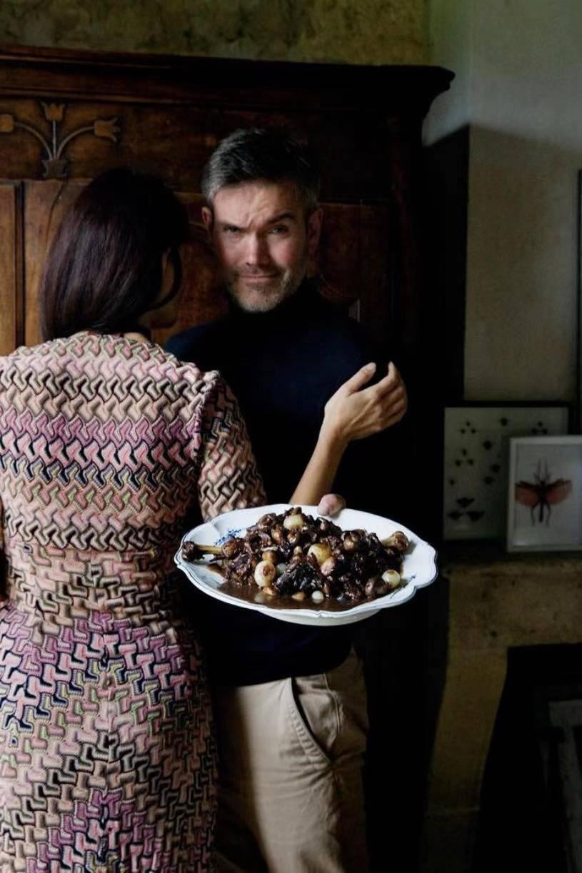 养十几只狗狗博主,网红养小土狗日常