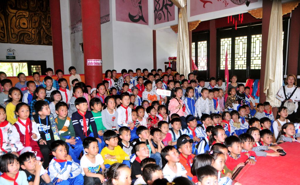 读万卷书行万里路畅游书海,读万卷书行万里路研学视频