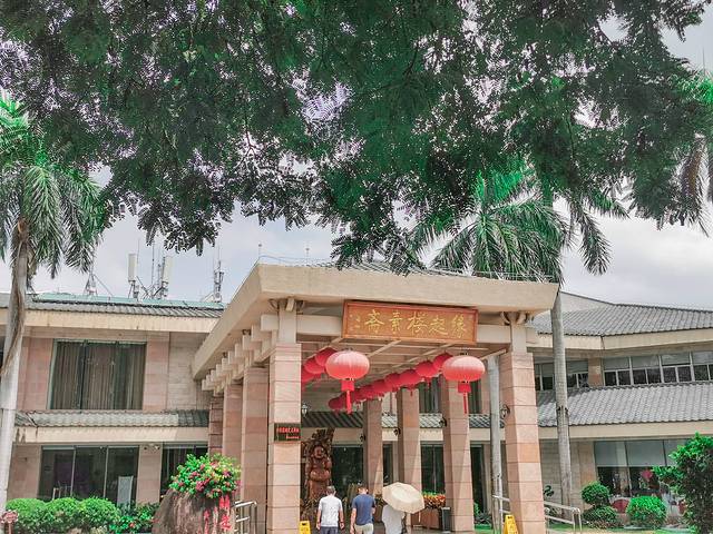 去三亚拍亲子写真照选什么地方,三亚旅拍亲子照爷爷奶奶可以去吗