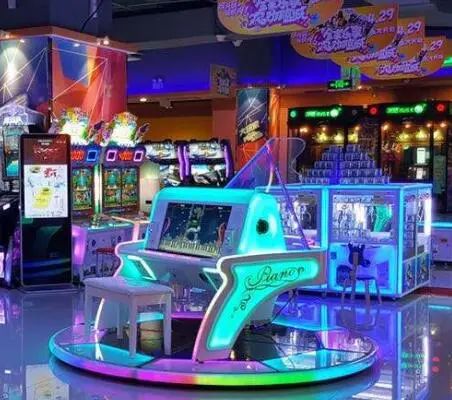 嗨爆全城！看神秘女星！乘免费直升机！这家商场周年庆福利大派送啦