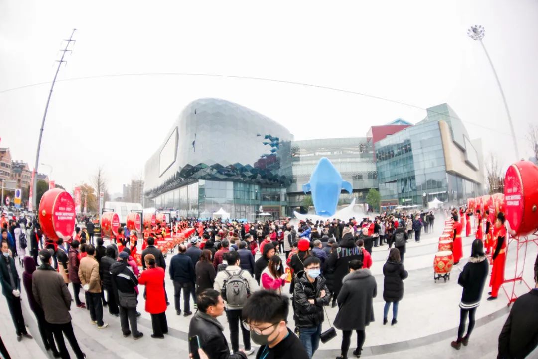 八佰伴购物中心有啥好玩的,八佰伴逛吃