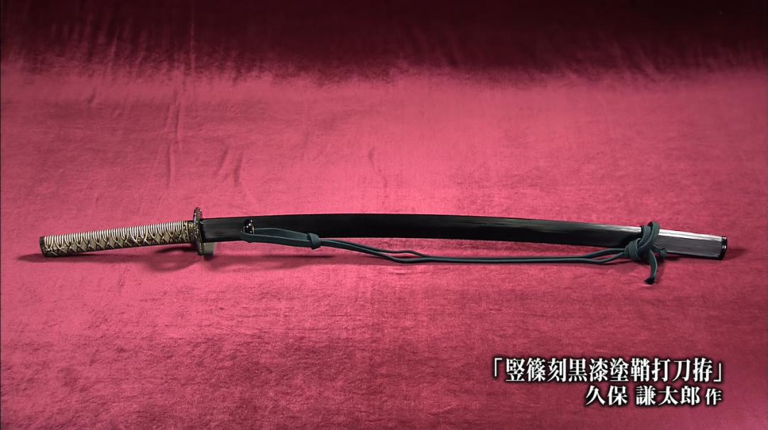 本人25岁做机械制造四年,日本小伙做了一把纸刀