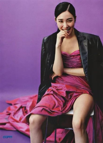 钻石美貌，欧化了TiffanyYoung真像韩艺瑟和徐睿知的合体