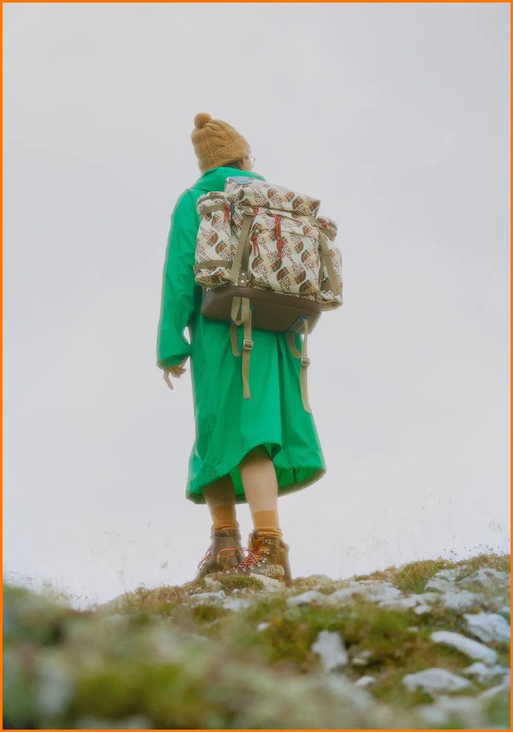 为什么现在满大街都是北面羽绒服,为啥满大街都是北面