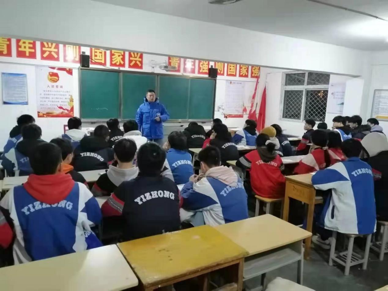 柴桑区党风廉政教育,对违规违纪学生的教育引导