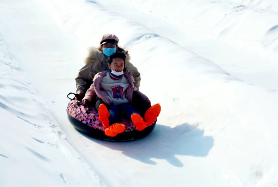 热雪燃冬相约五莲山滑雪场,来延庆玉渡山体验冰雪的乐趣