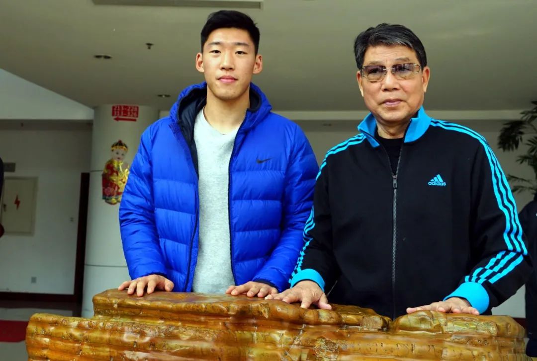 徐根宝的足球生涯,徐根宝职业