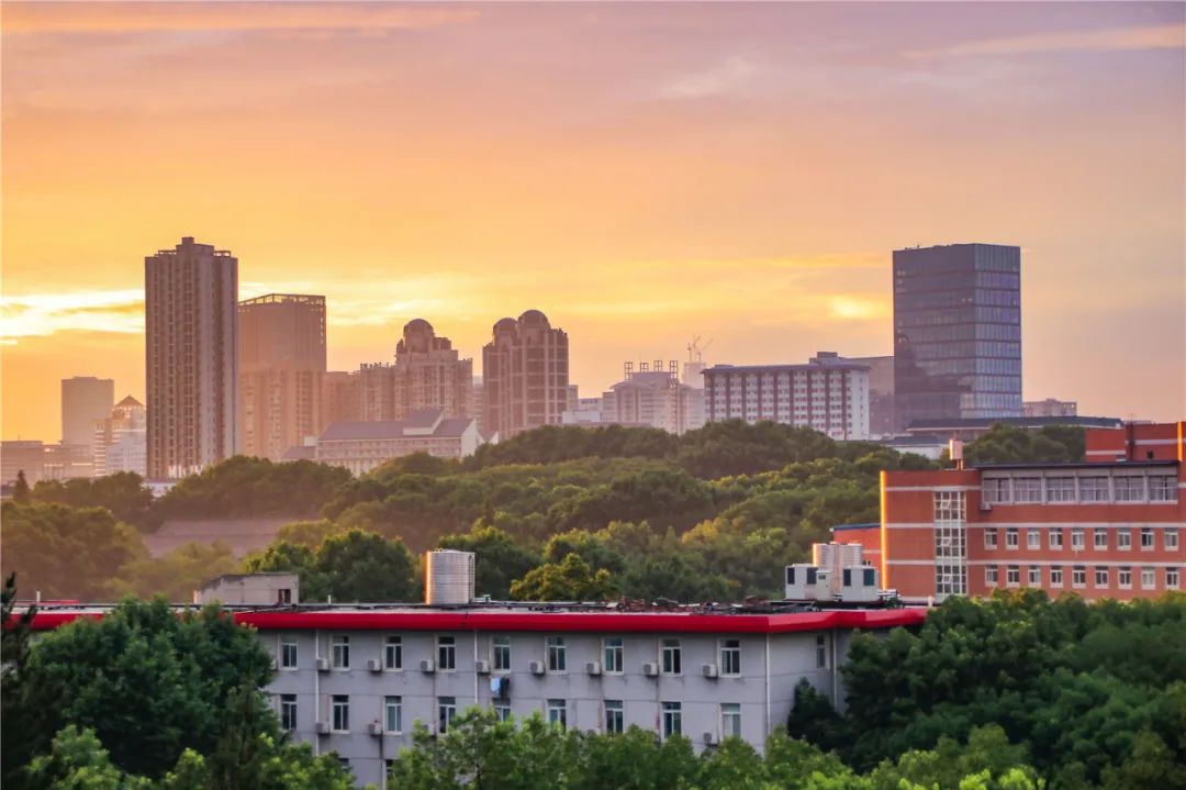 华中师范大学2021体育类招生简章,华中师范大学2021年体育单招公示