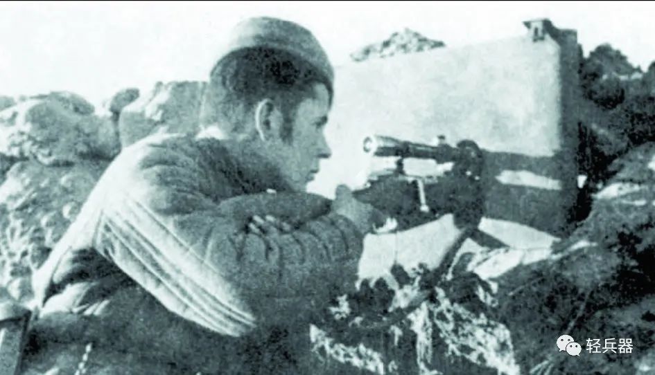 兵器面面观苏联ak-47突击步枪 (驳壳枪连射)