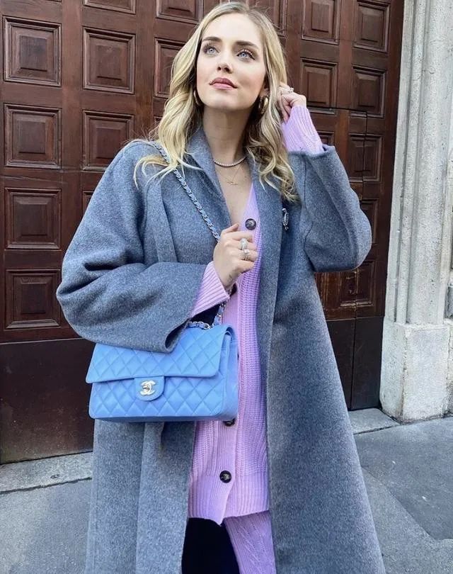 双面羊绒大衣为啥很贵,穿上羊绒大衣一定很好看