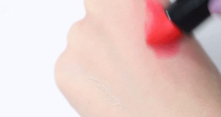 凭借不老神颜抢到男神45岁却难逃变老变丑的命运她到底做错了什么？