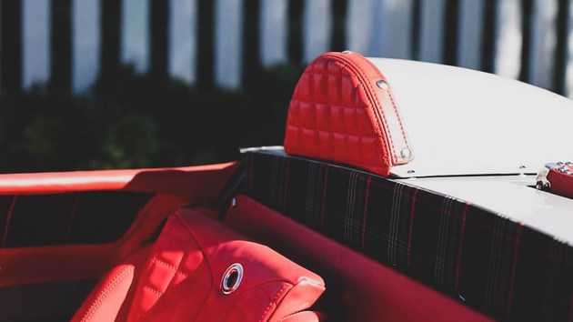 敞篷真拉风体验奔驰slc300跑车,12年奔驰sl300敞篷升级新款