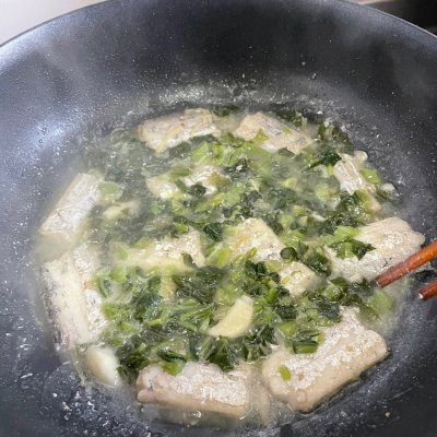 雪菜带鱼的正宗做法,雪里蕻烧带鱼