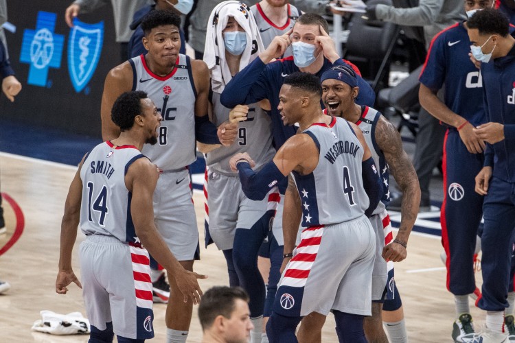 「键盘侠」奇才再胜篮网｜“若你接受不了铁龟就不配拥有神龟！”