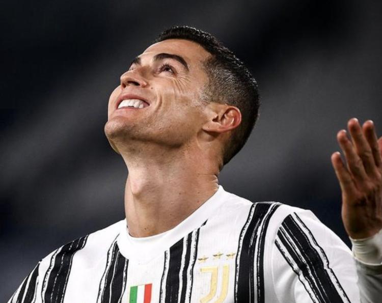 c罗有多自恋,c罗自恋人格