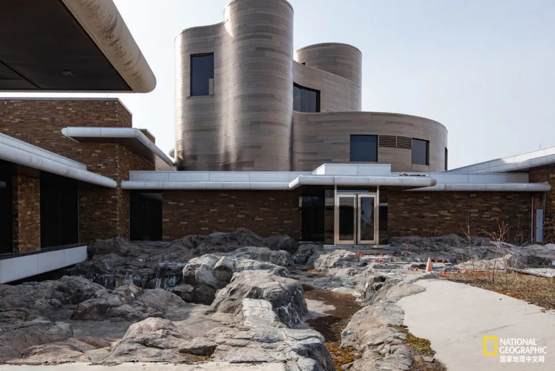 被废弃的私人豪宅,私闯豪宅后续