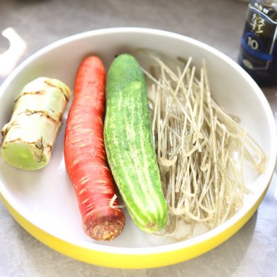 凉拌酸辣粉的做法,韩式减肥小菜