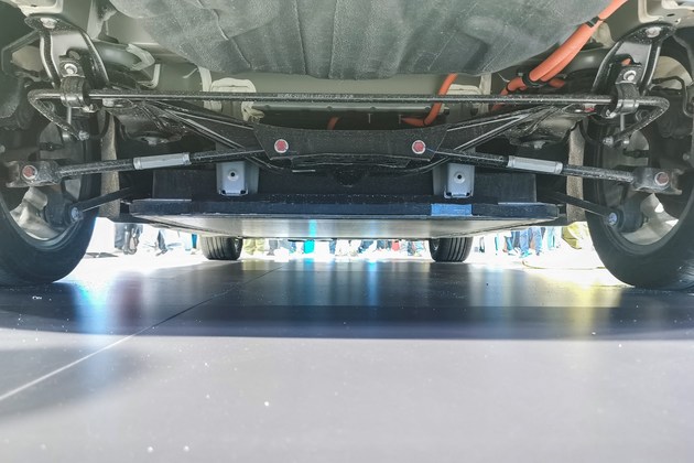 比亚迪秦plusdm-i冠军版55km续航,比亚迪秦plusdmi冠军版55km纯电