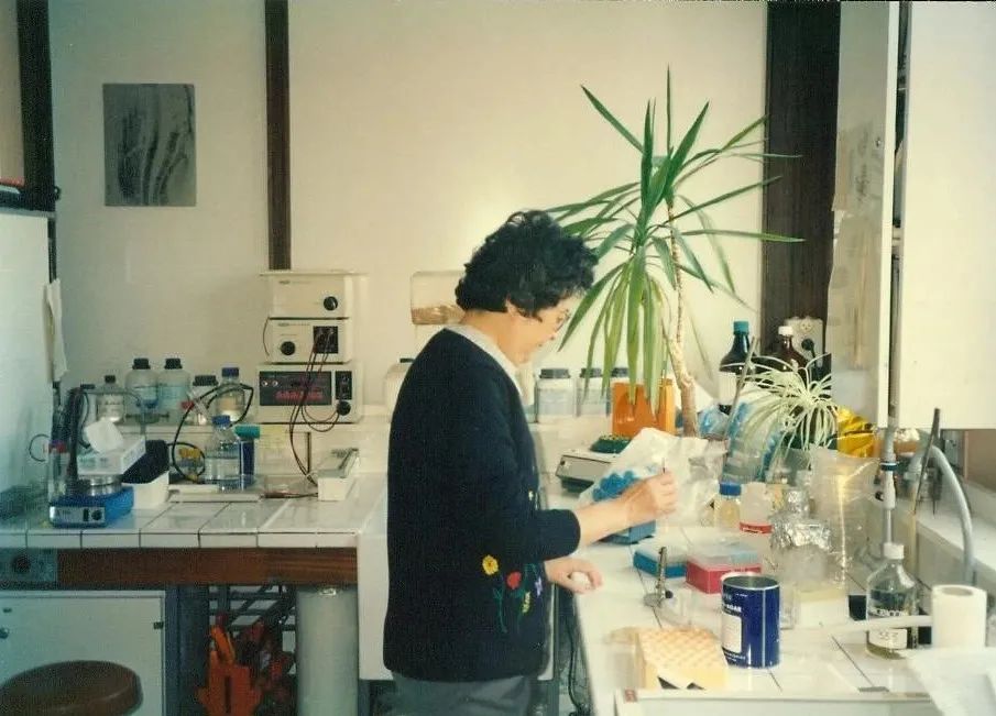 她，曾经的乳腺癌患者！更是探索生命奥秘的“铿锵玫瑰”