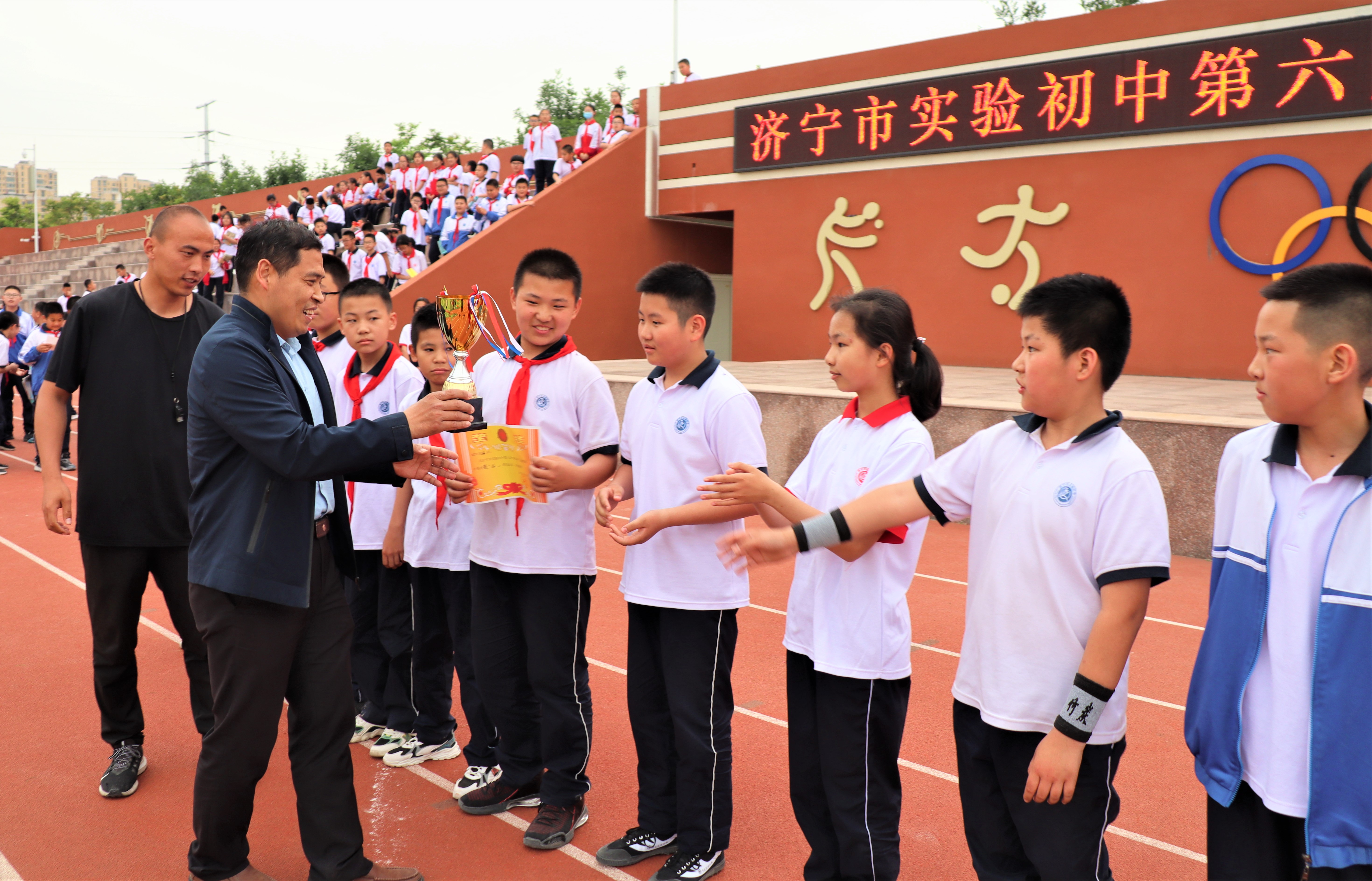 济宁市第十五中学校长杯足球联赛,济宁中小学生校园足球联赛