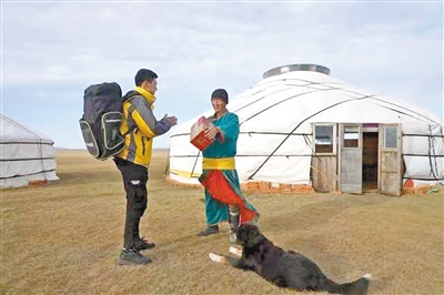 聚焦经营融合提升企业发展力,内蒙古发展现代服务业的措施