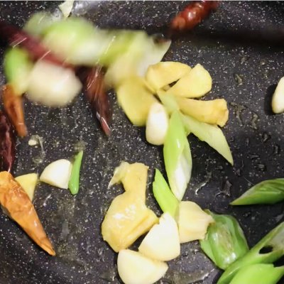 臭小苏说,想吃“红烧鲳鱼”啦