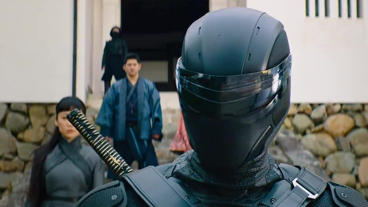 首次露脸的“蛇眼”亨利·戈尔丁专访:我们可能是日本*锁封**前最后一个拍摄完毕的剧组